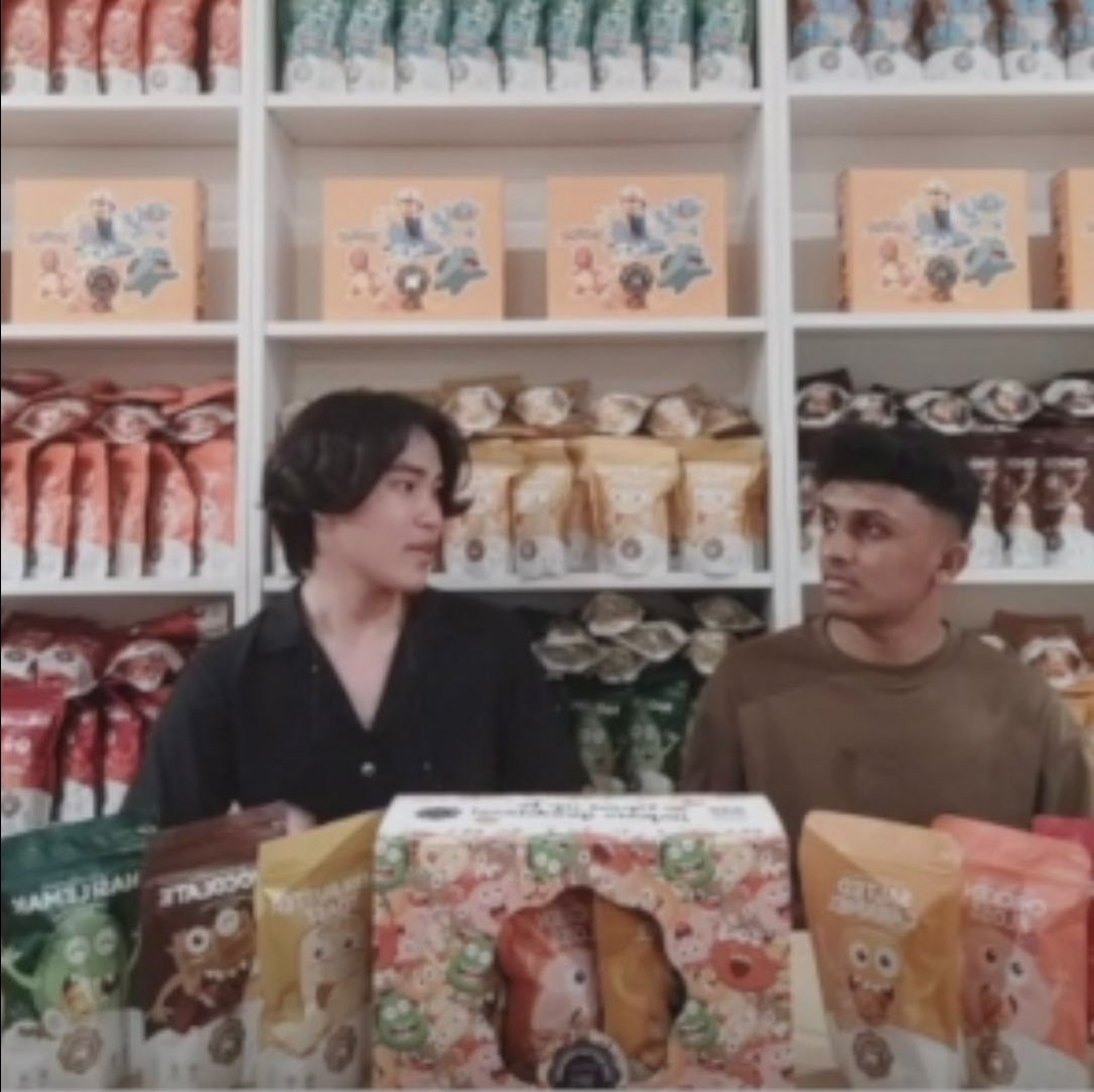 The Kettle Gourmet's 9.9 Shopee live stream hosted by Jay and Dylan featuring our new 9.9 Staff's Top Picks bundle.